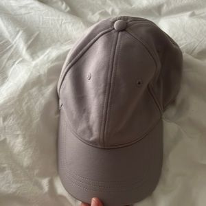 Lulu lemon gray cap